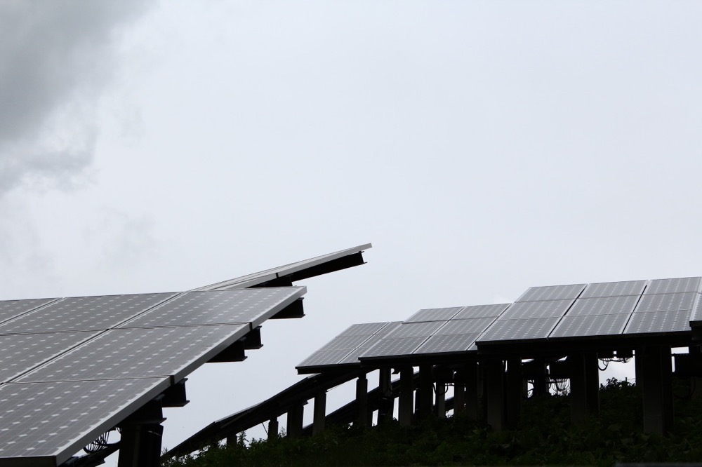 綠色電力交易專章：以風(fēng)電、光伏發(fā)電項目為主！促進綠色能源生產(chǎn)消費市場體系，滿足綠電購買需求