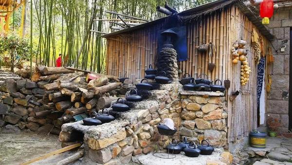 說到特色的鄉(xiāng)村旅游，那么如何才能有特色呢？.jpeg
